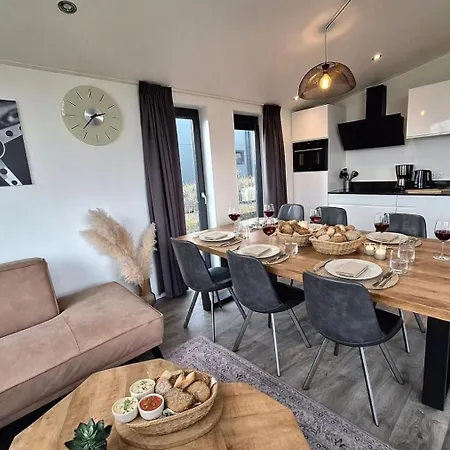 Torenvalk 32 * Hulshorst